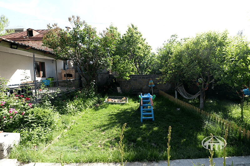 House · 4 rooms · 101 m² · Kanaker-Zeytun