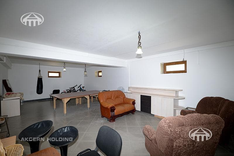 Mansion · 8 rooms · 607.5 m² · Qasax