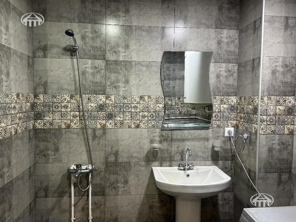 Квартира · 2 комн. · 40 м² · Эребуни