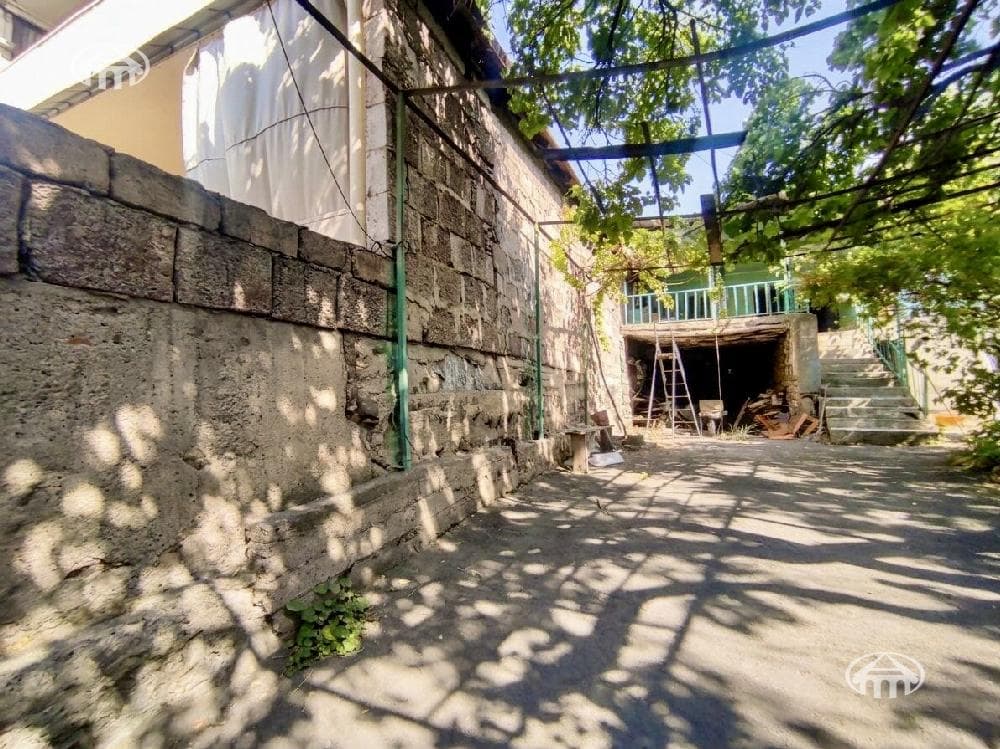Дом · 5 комн. · 243 м² · Джрвеж