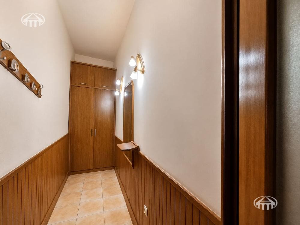 Квартира · 5 комн. · 181 м² · Кентрон
