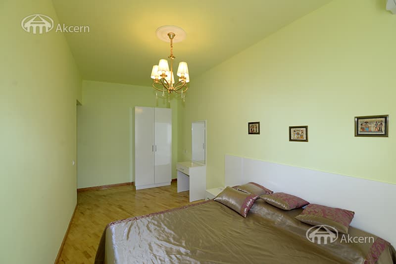 House · 5 rooms · 259 m² · Arabkir — photo 35 / 46