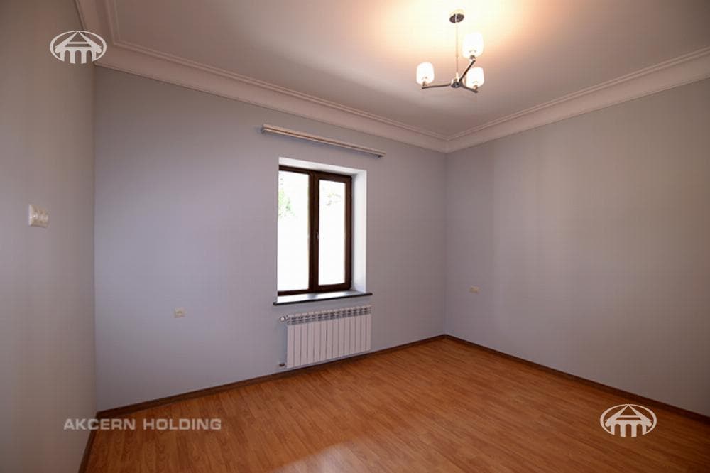 Mansion · 4 rooms · 300 m² · Nork-Marash — photo 23 / 34