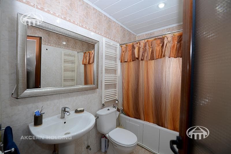 Особняк · 6 комн. · 480 м² · Аджапняк