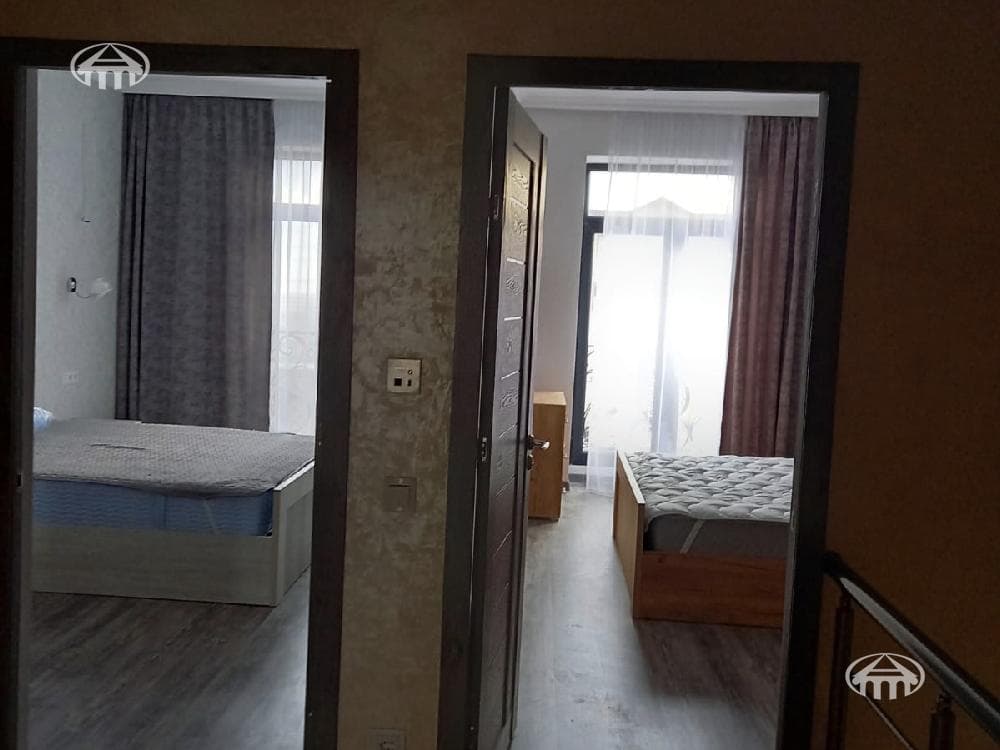 Mansion · 6 rooms · 170 m² · Zovuni