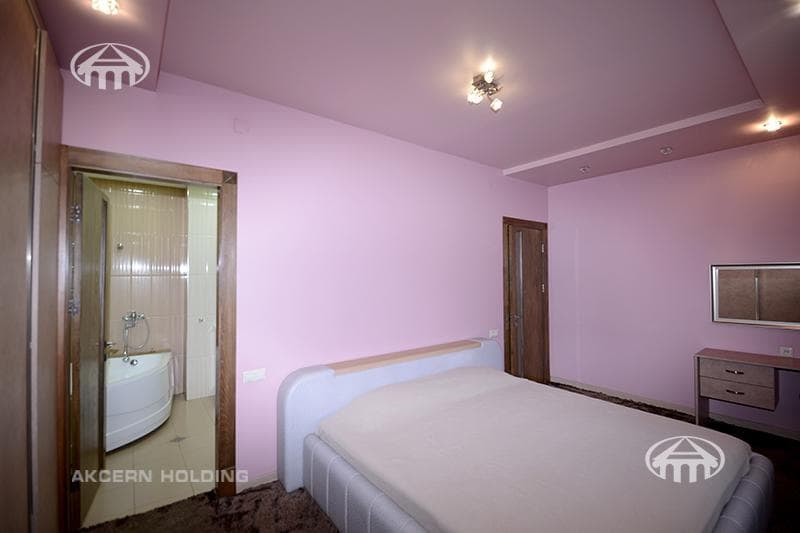 Квартира · 3 комн. · 115 м² · Кентрон