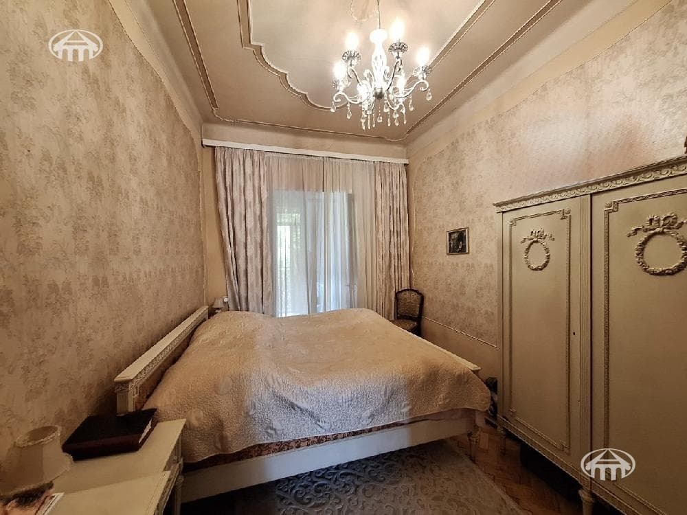 Квартира · 2 комн. · 71 м² · Кентрон