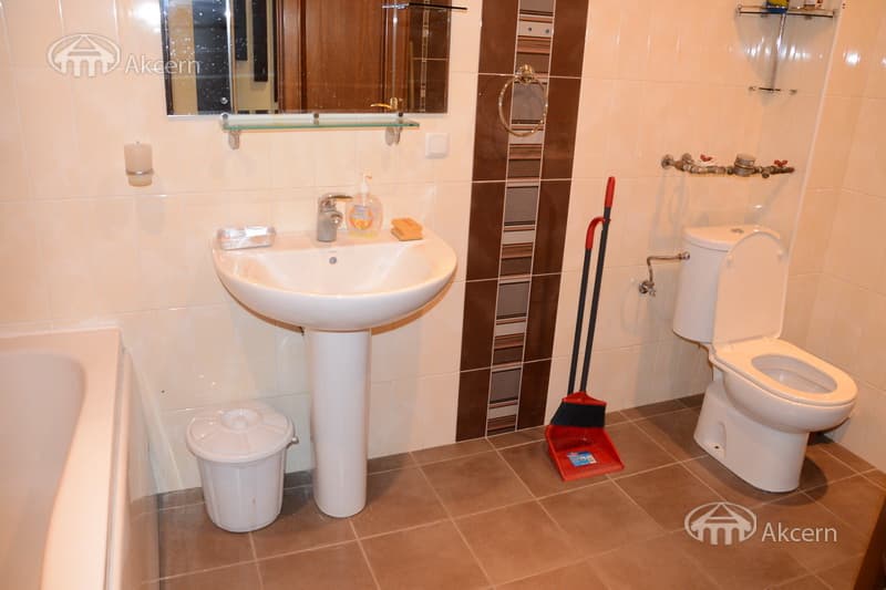 Квартира · 2 комн. · 75 м² · Кентрон