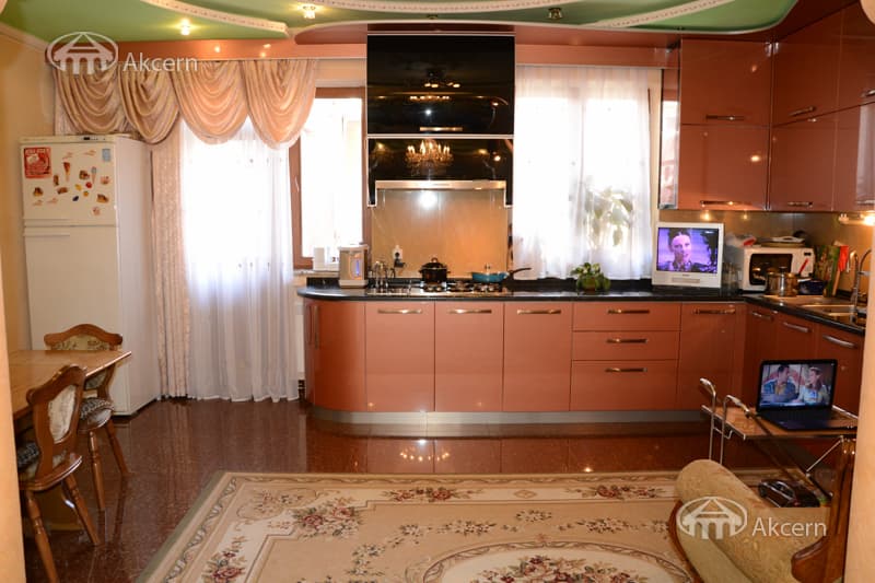 Mansion · 9 rooms · 590 m² · Arabkir