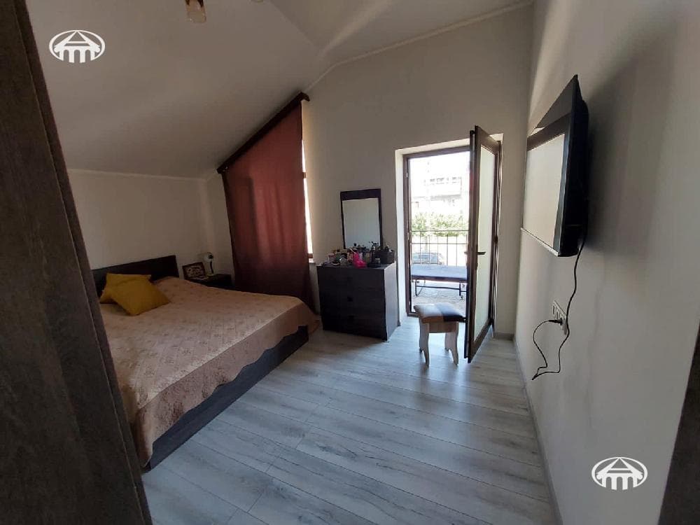 Mansion · 4 rooms · 113 m² · Zovuni