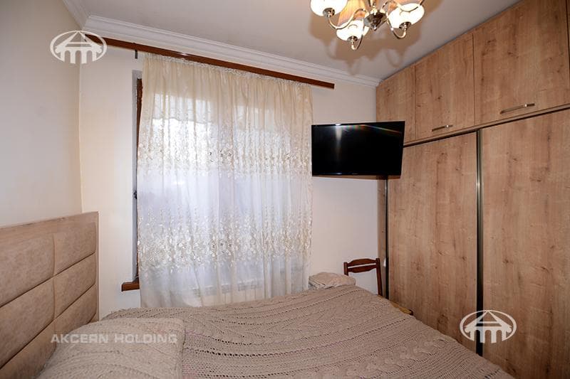 Առանձնատուն · 3 սեն. · 52 մ² · Կենտրոն