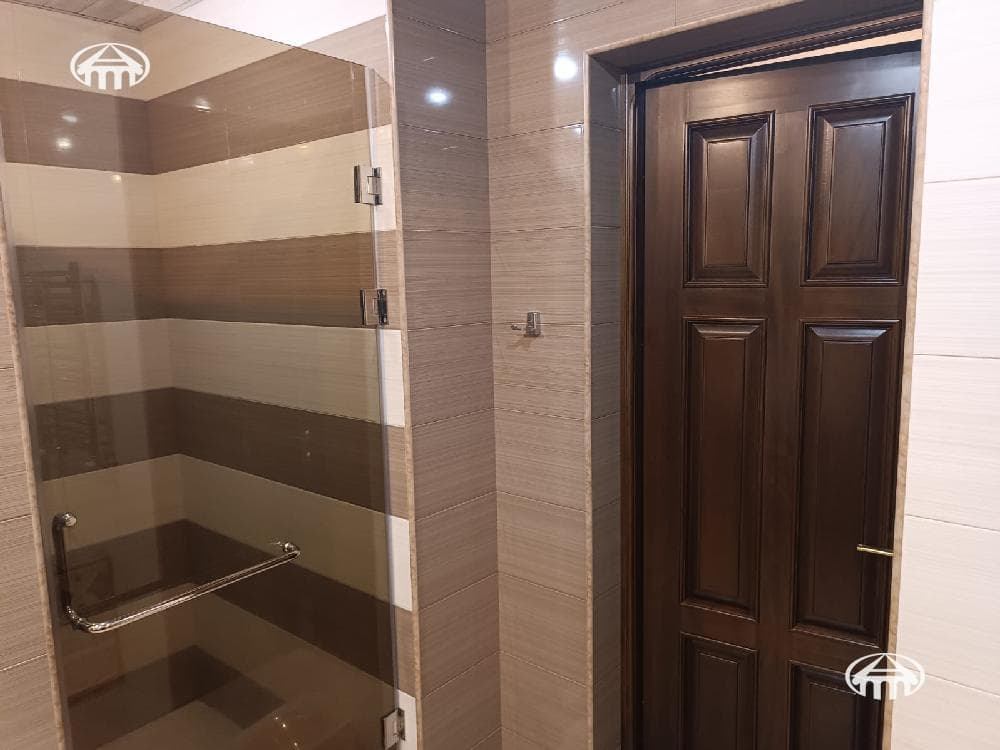 House · 5 rooms · 288 m² · Arabkir
