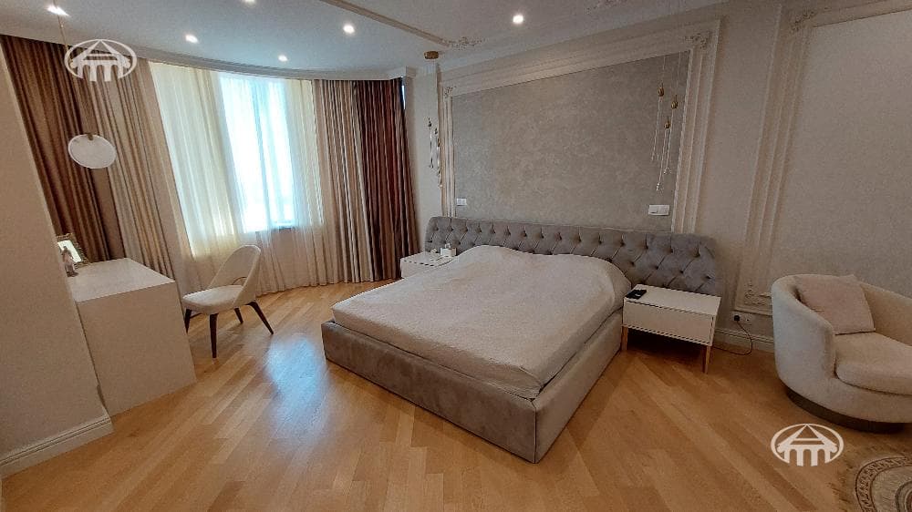 Mansion · 5 rooms · 600 m² · Davtashen