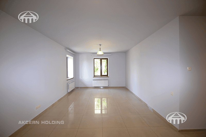 Mansion · 4 rooms · 300 m² · Nork-Marash