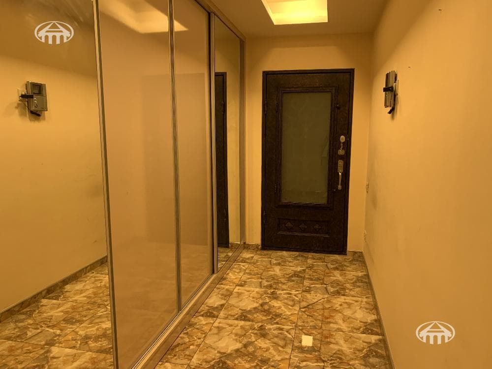 Apartment · 3 rooms · 108 m² · Kentron