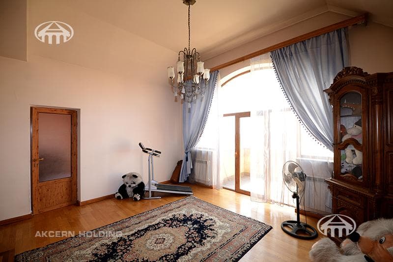 Mansion · 9 rooms · 671 m² · Arabkir