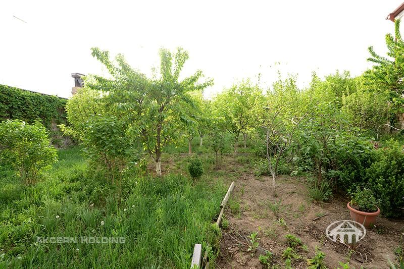 Առանձնատուն · 3 սեն. · 242 մ² · Դավթաշեն