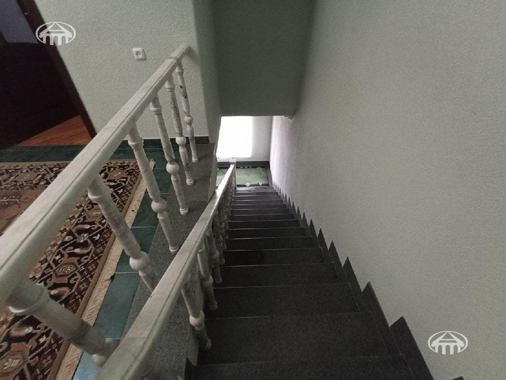 Дом · 6 комн. · 327 м² · Эребуни