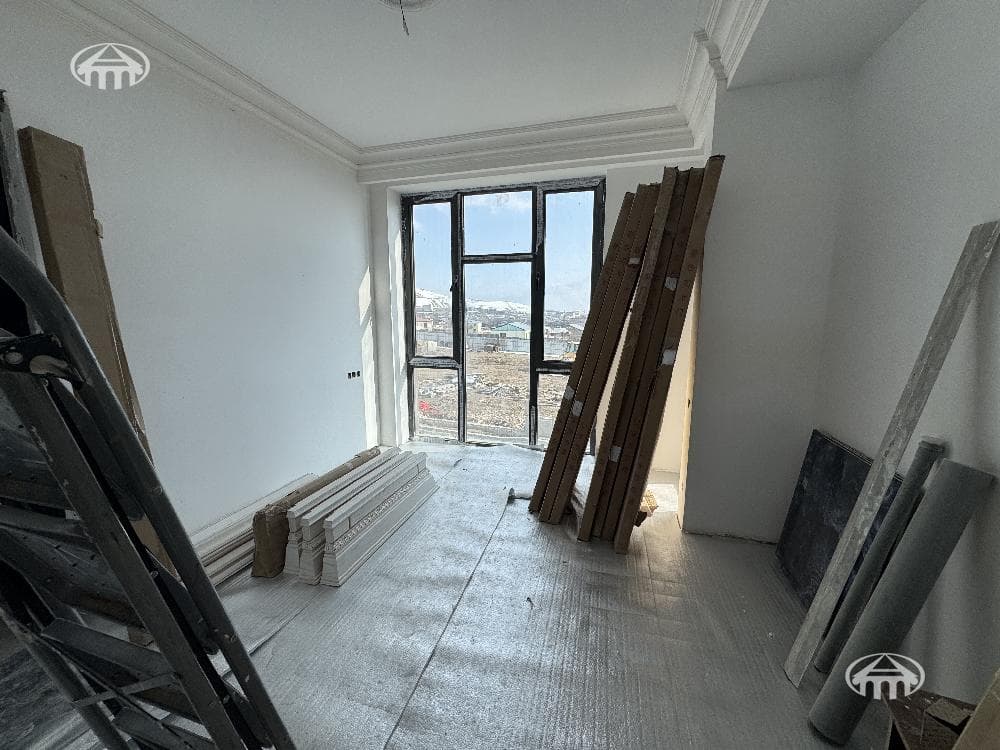 Առանձնատուն · 5 սեն. · 293 մ² · Ջրվեժ