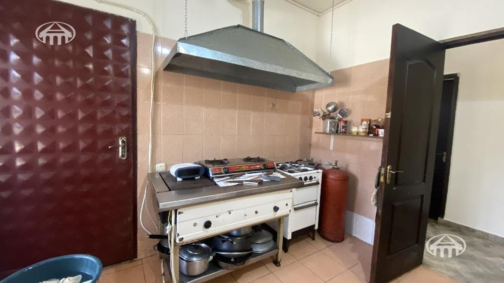 Ресторан · 359,7 м² · Гетап