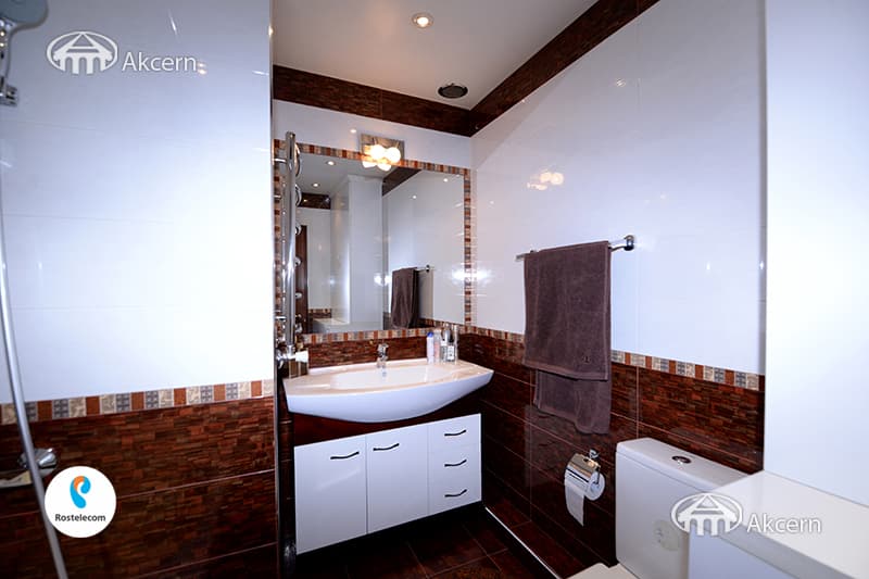 Квартира · 4 комн. · 156 м² · Кентрон