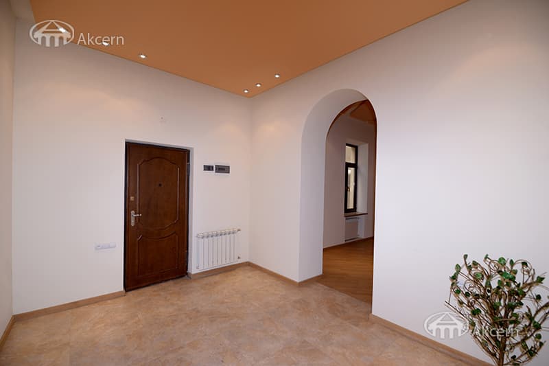 Офис · 347 м² · Кентрон