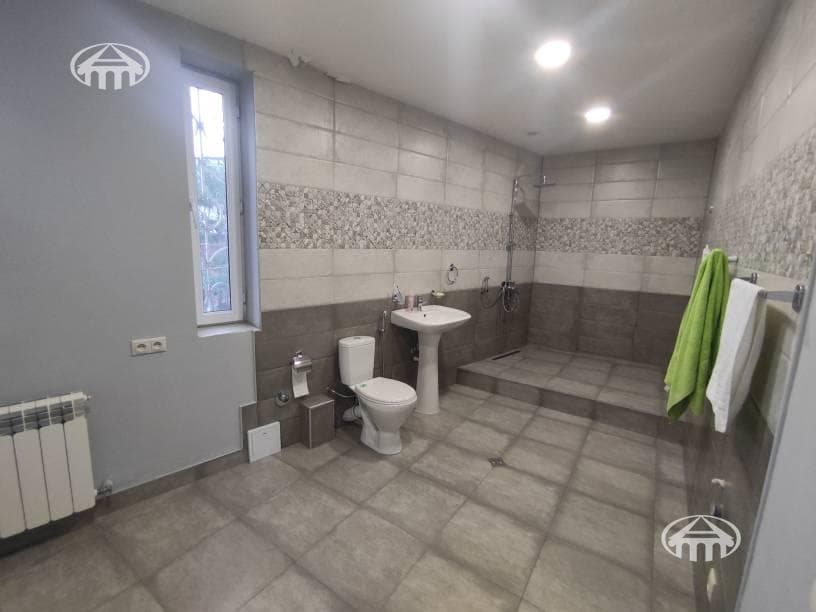 Գրասենյակ · 732 մ² · Նորք-Մարաշ