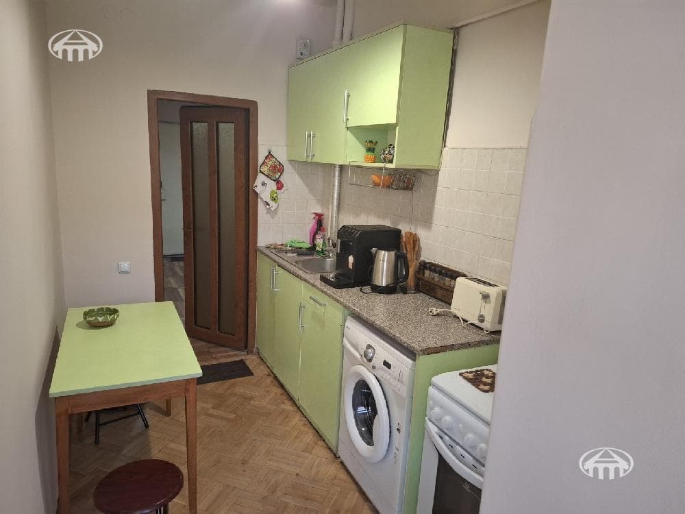 Apartment · 1 rooms · 44 m² · Kentron