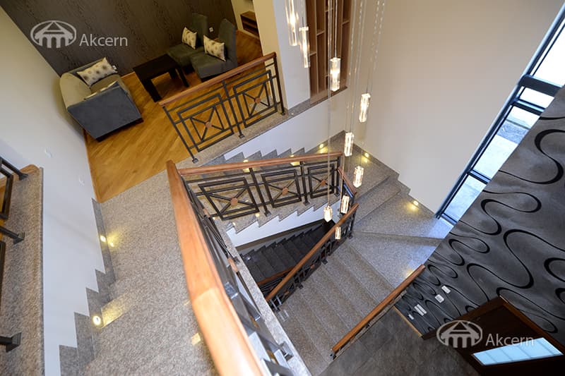 House · 5 rooms · 500 m² · Ajapnyak