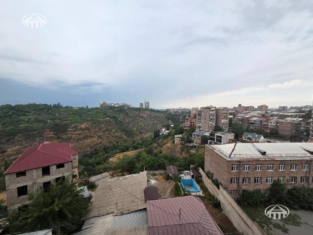 Apartment · 4 rooms · 157 m² · Arabkir