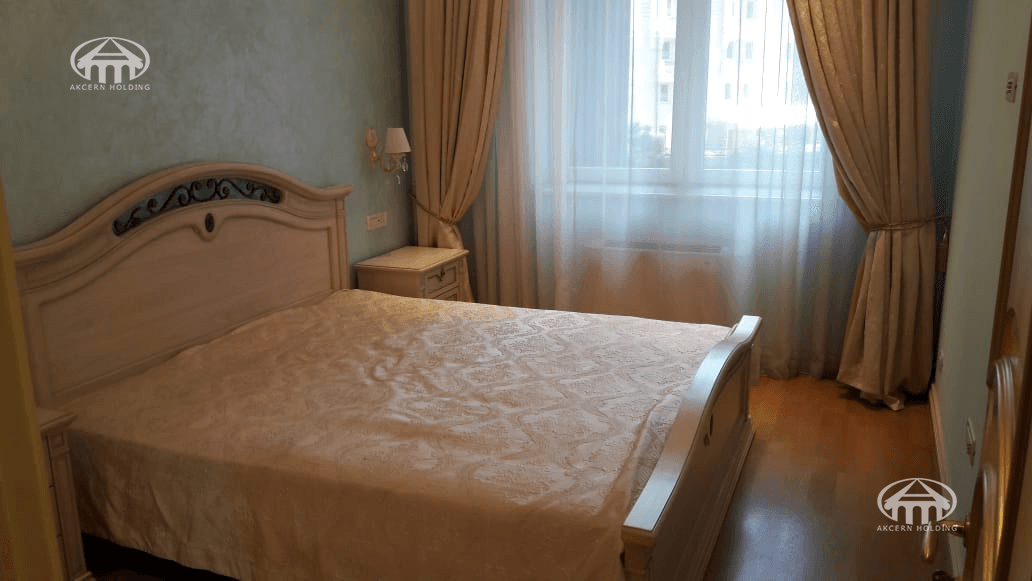 Բնակարան · 4 սեն. · 220 մ² · Կենտրոն — Լուսանկար 22 / 25