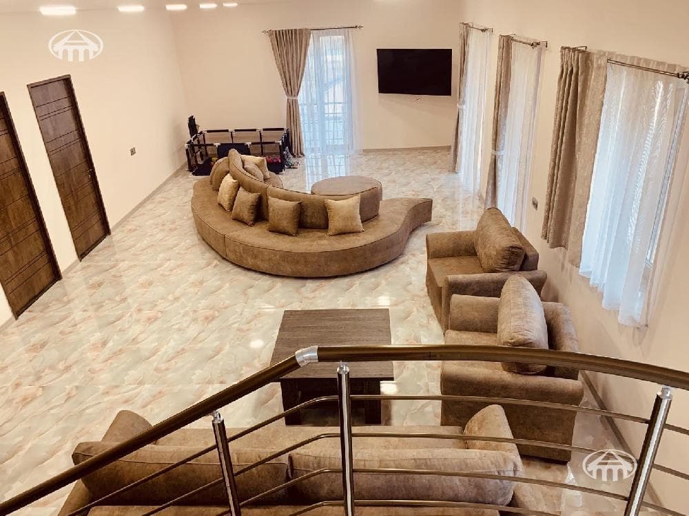 Hotel · 465 m² · Tsaghkadzor