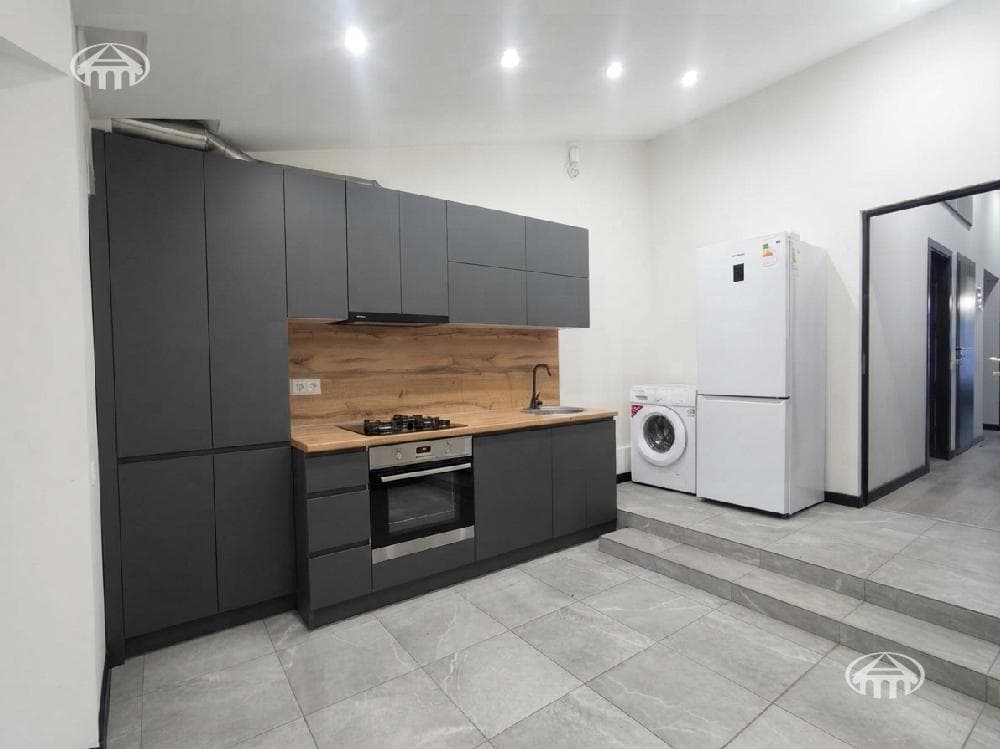 Apartment · 3 rooms · 67 m² · Kentron — photo 14 / 16