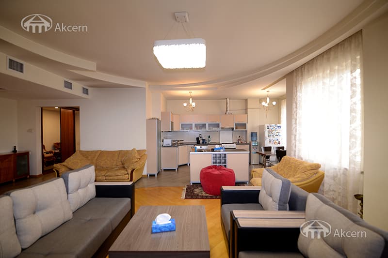Apartment · 4 rooms · 164 m² · Kentron