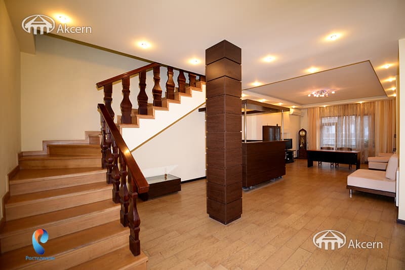 Apartment · 4 rooms · 215 m² · Kentron