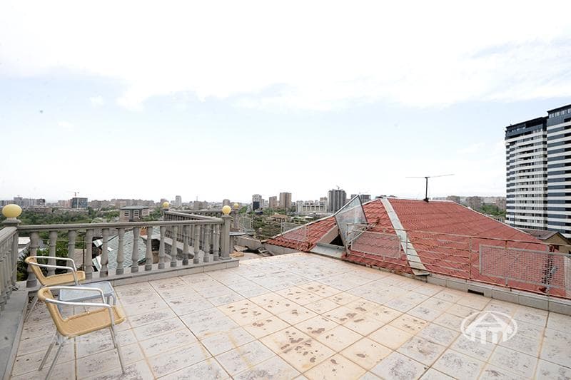 Առանձնատուն · 5 սեն. · 814 մ² · Արաբկիր
