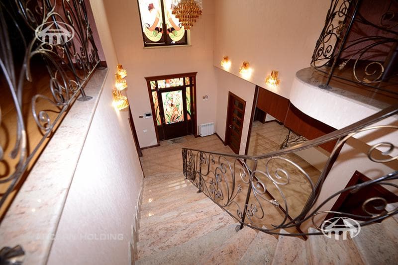 Mansion · 6 rooms · 415 m² · Nor Nork