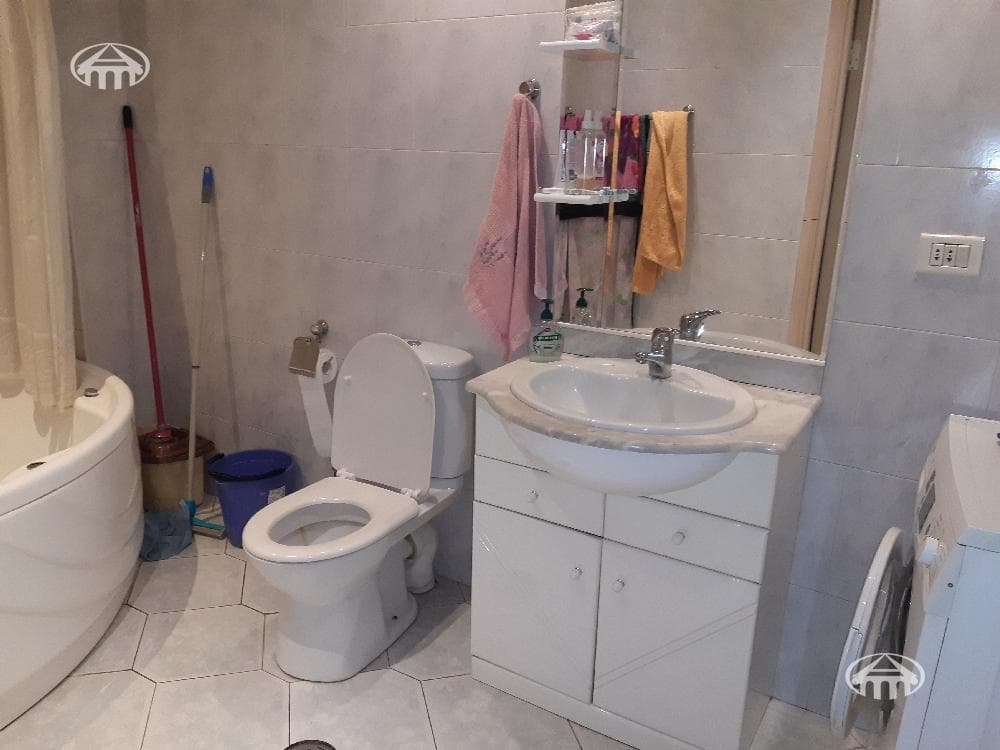 Apartment · 3 rooms · 106 m² · Kentron