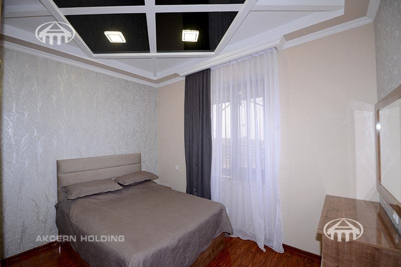 Mansion · 4 rooms · 220 m² · Zovuni