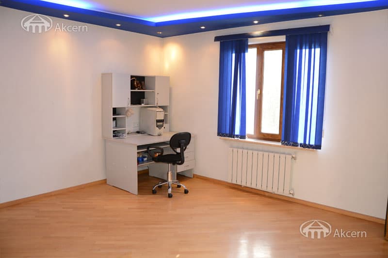 Apartment · 5 rooms · 197 m² · Shengavit