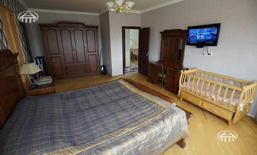 Квартира · 5 комн. · 170 м² · Кентрон