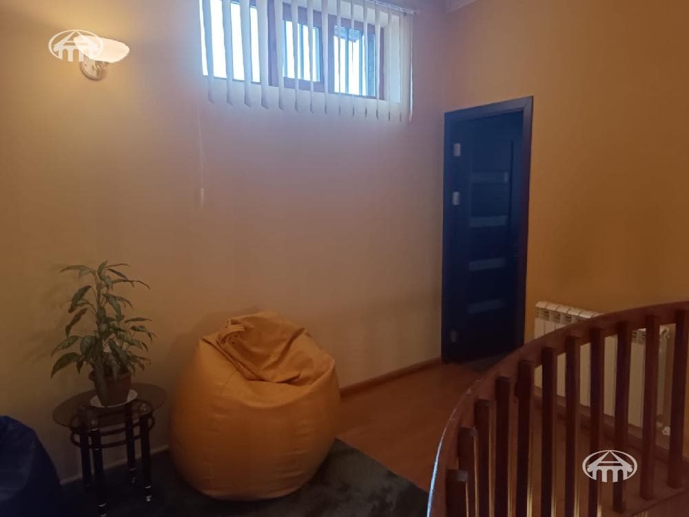Առանձնատուն · 3 սեն. · 163 մ² · Էրեբունի