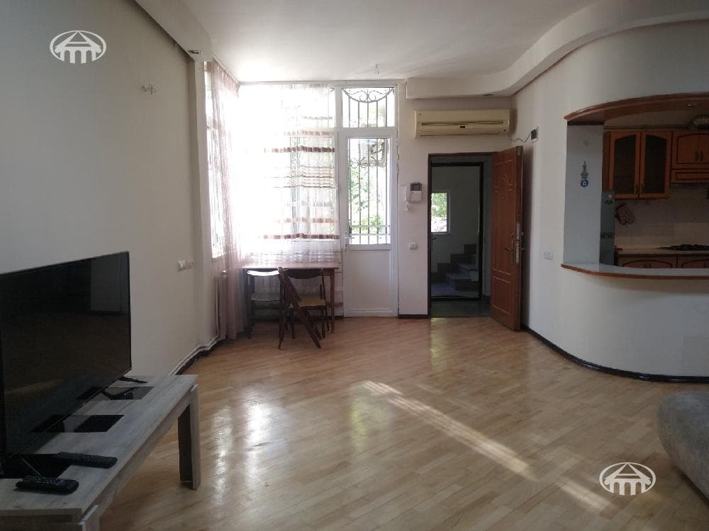 Квартира · 4 комн. · 121 м² · Арабкир