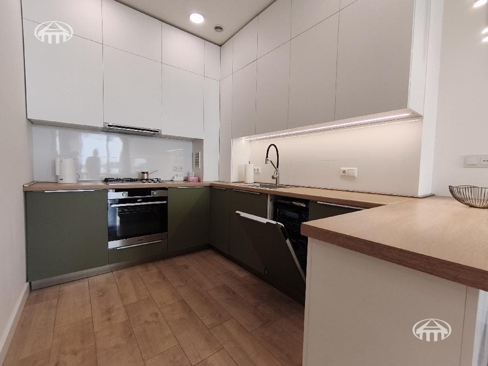 Apartment · 4 rooms · 132 m² · Kanaker-Zeytun