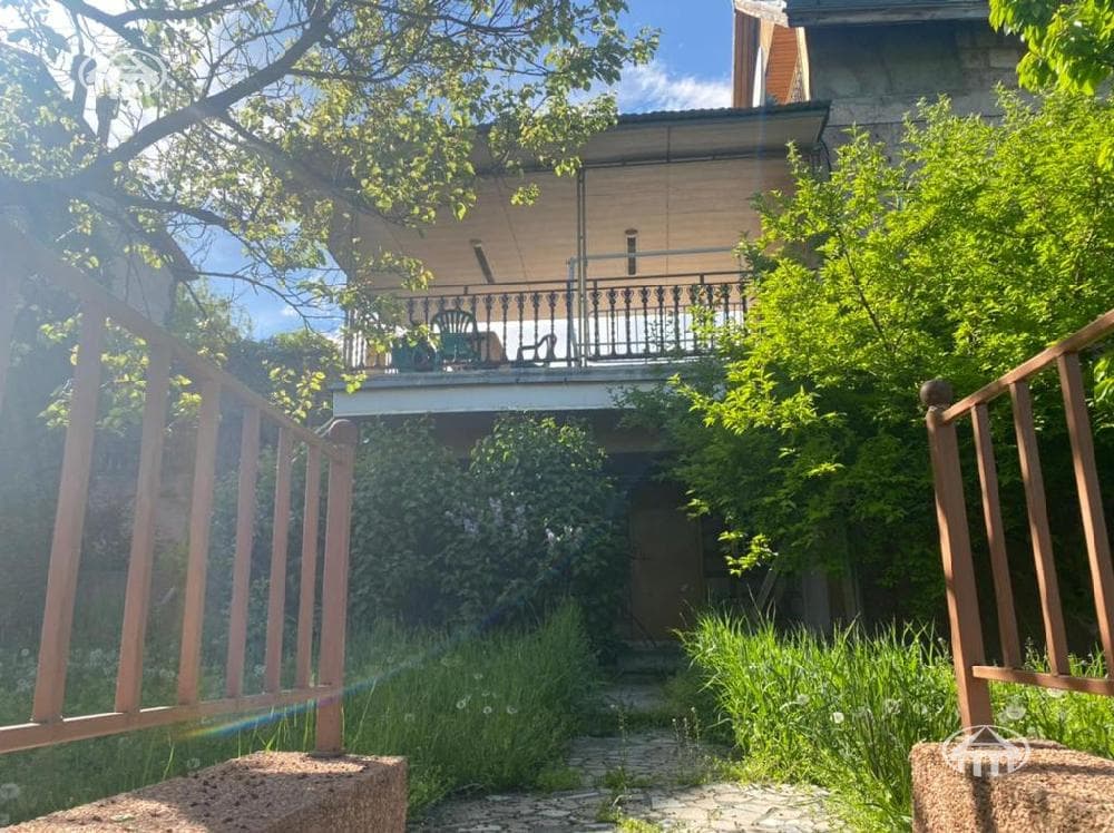 Country house · 5 rooms · 172 m² · Karashamb