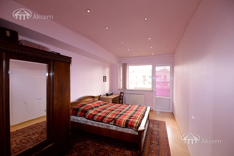 Квартира · 2 комн. · 72 м² · Кентрон