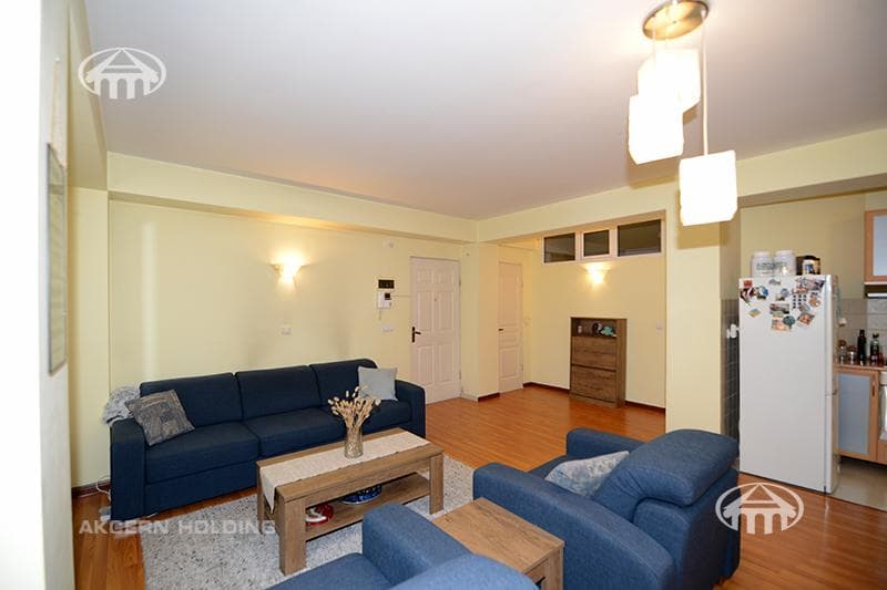 Apartment · 3 rooms · 83 m² · Kentron