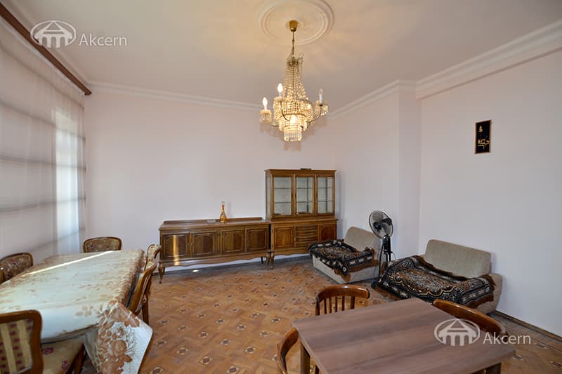 Apartment · 3 rooms · 121 m² · Kentron
