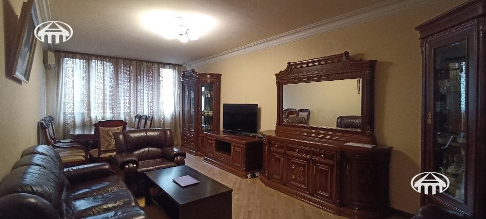 Բնակարան · 4 սեն. · 110 մ² · Կենտրոն