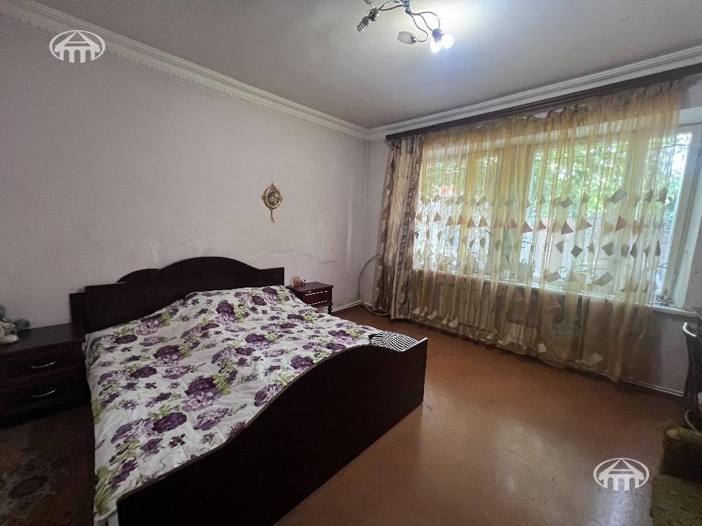 House · 9 rooms · 400 m² · Ajapnyak